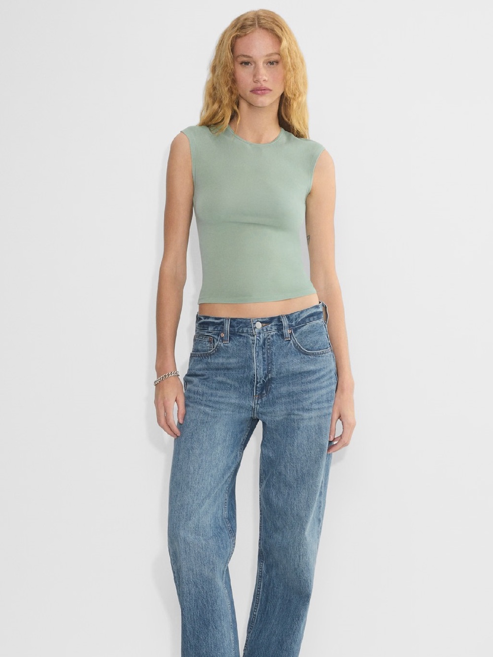 Aritzia so chill cardinal tshirt — Light Sage (gd terrace) - Picture 2 of 7